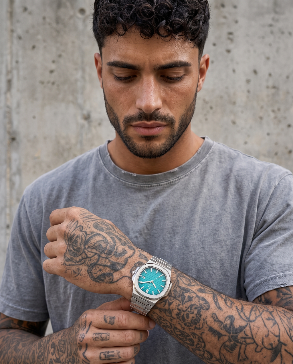 AI-GENERATED | source: Higgsfield nano_banana_2 | purpose: lifestyle-front | product: CASPIAN | variant: Atlántic Blue | variant_id: gid://shopify/ProductVariant/52313877840161 | model: approved-luxe-male-20260707 | date: 2026-07-10 | target: PDP gallery lifestyle