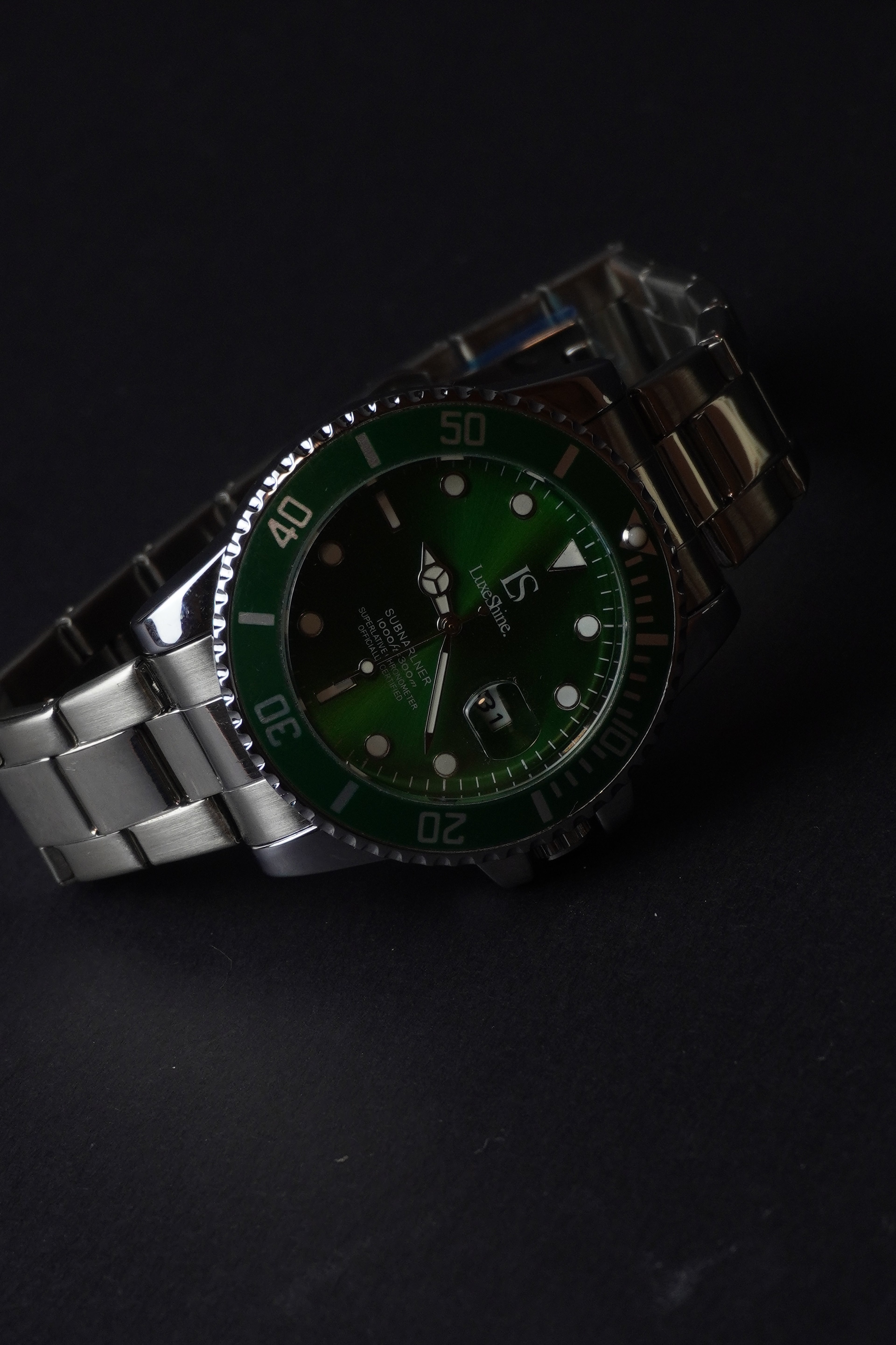 ORIGINAL-CLIENT | source: Google Drive | purpose: gallery-original | product: Ascari | variant: Emerald Green | original_ref: DSC00245.JPG | date: 2026-07-06 | target: product-media