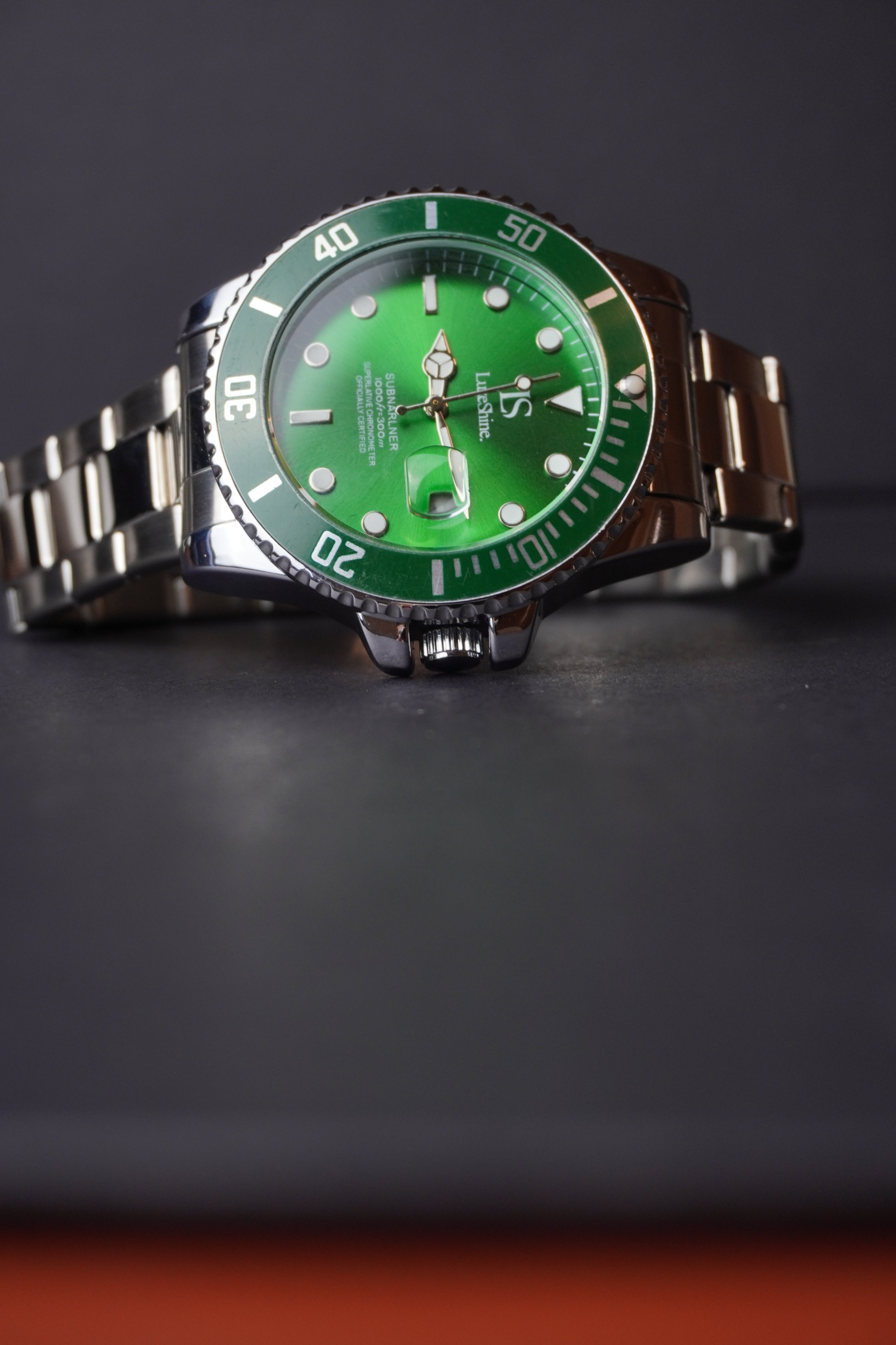 ORIGINAL-CLIENT | source: Google Drive | purpose: gallery-original | product: Ascari | variant: Emerald Green | original_ref: DSC00232.JPG | date: 2026-07-06 | target: product-media