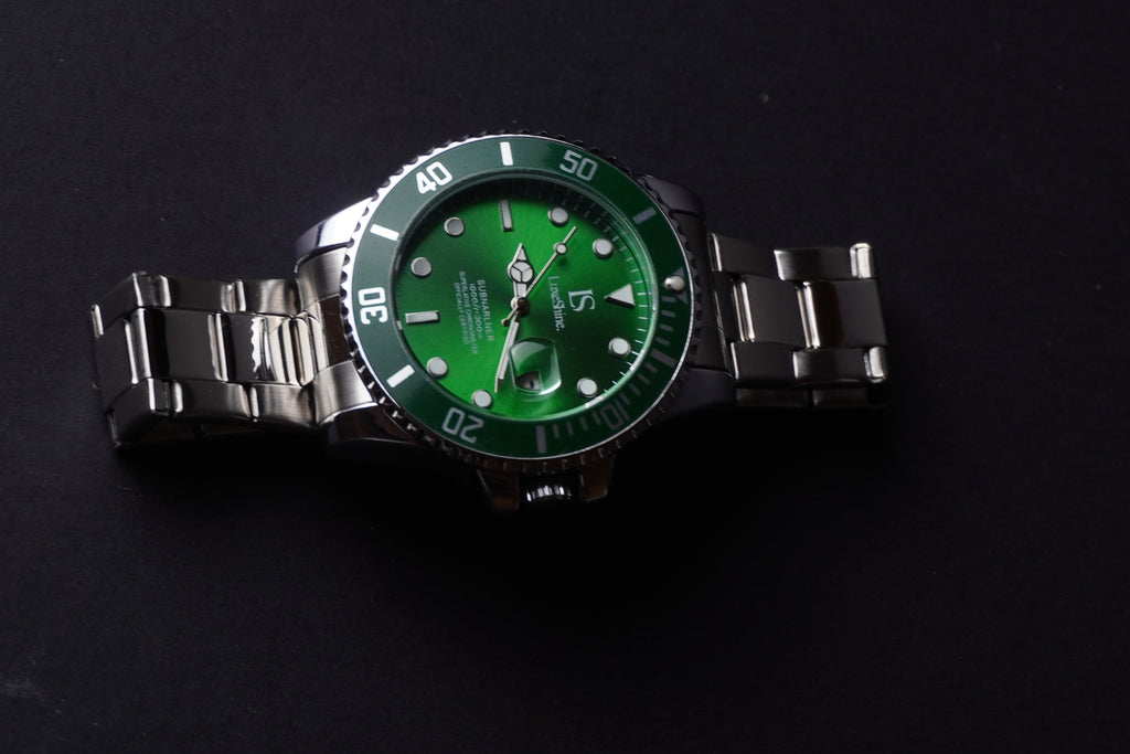 ORIGINAL-CLIENT | source: Google Drive | purpose: gallery-original | product: Ascari | variant: Emerald Green | original_ref: DSC00234.JPG | date: 2026-07-06 | target: product-media