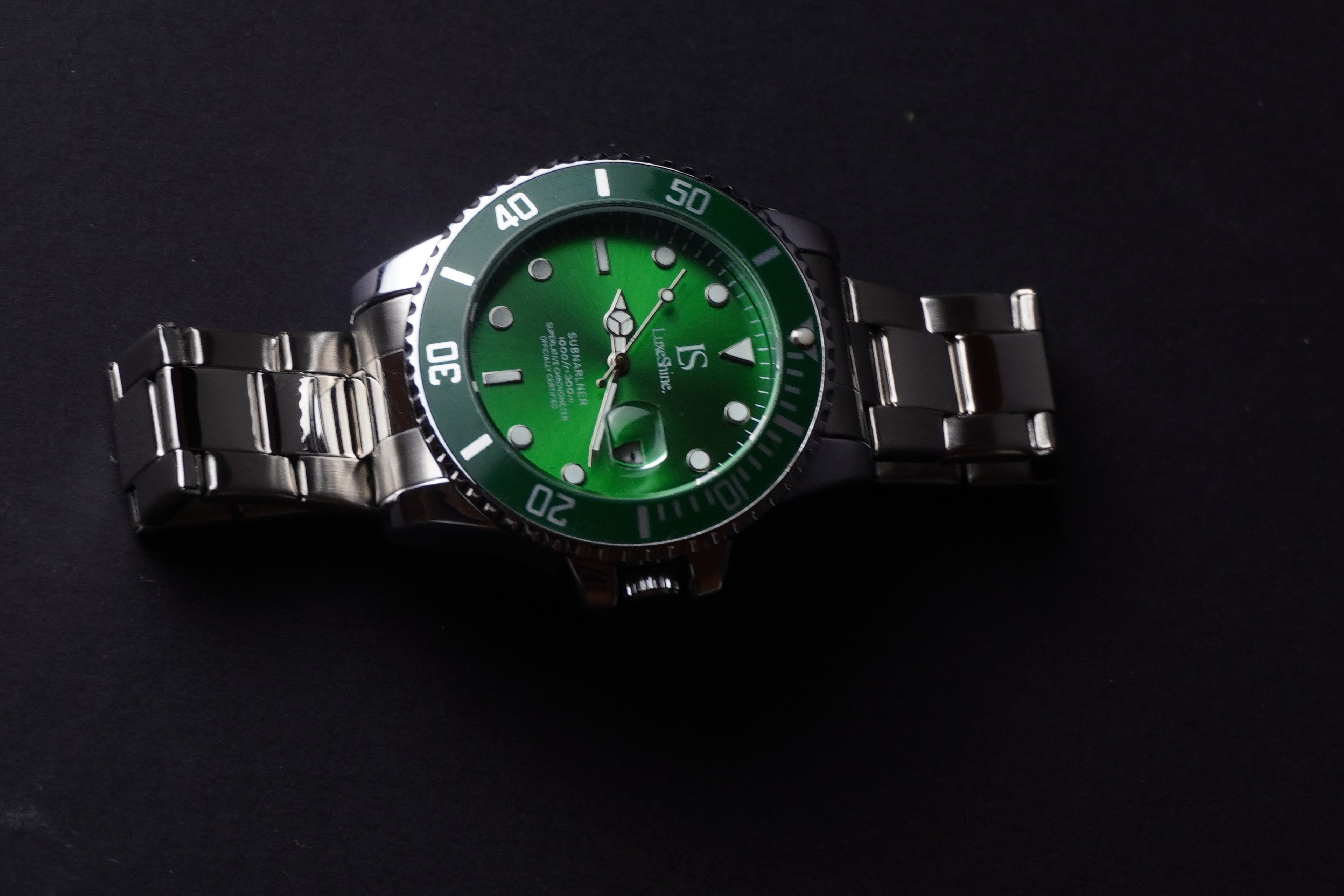 ORIGINAL-CLIENT | source: Google Drive | purpose: gallery-original | product: Ascari | variant: Emerald Green | original_ref: DSC00234.JPG | date: 2026-07-06 | target: product-media